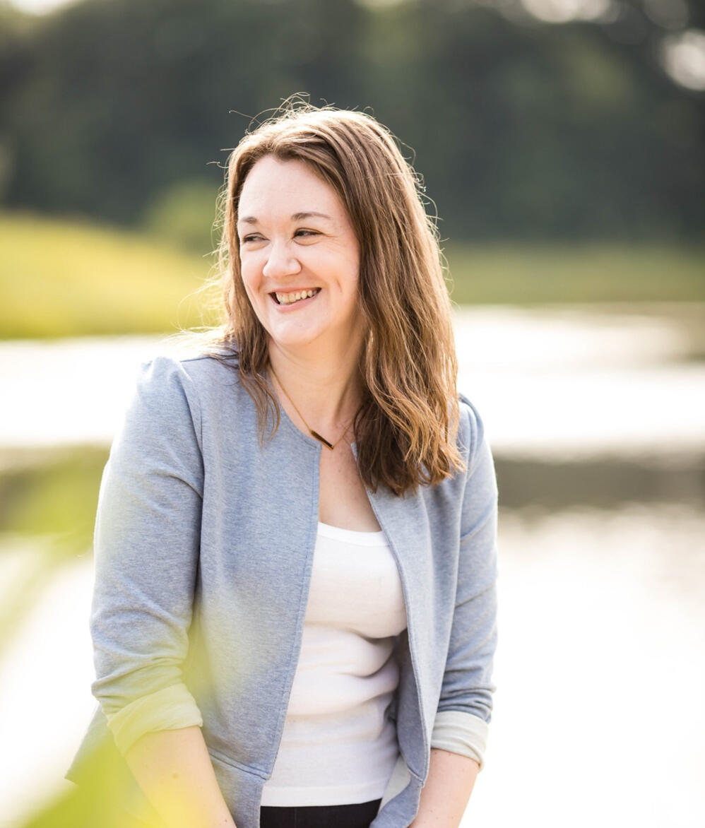Headshot of Anna Burgess Yang